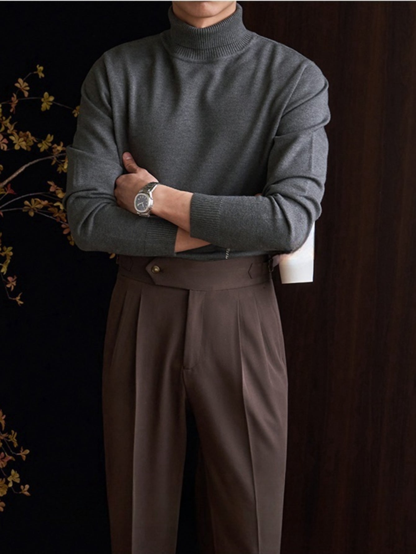 A Men'S Casual Turtleneck Sweater Business Wear.