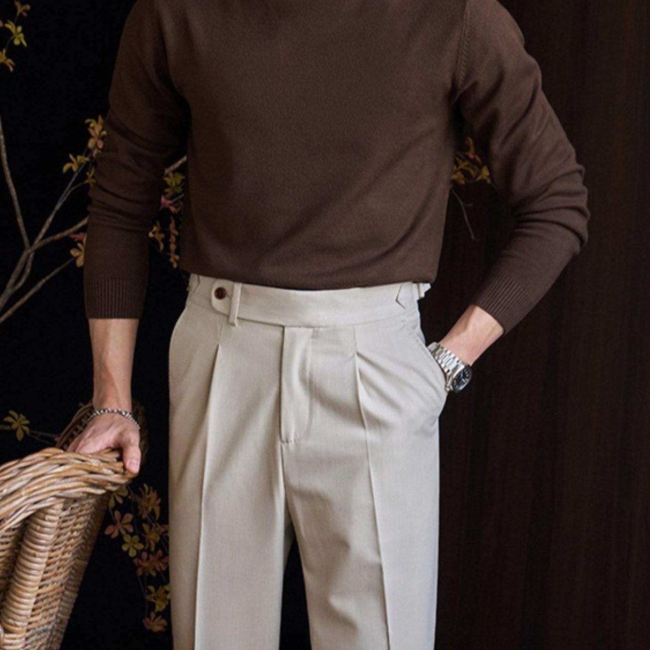 A Men'S Casual Turtleneck Sweater Business Wear.