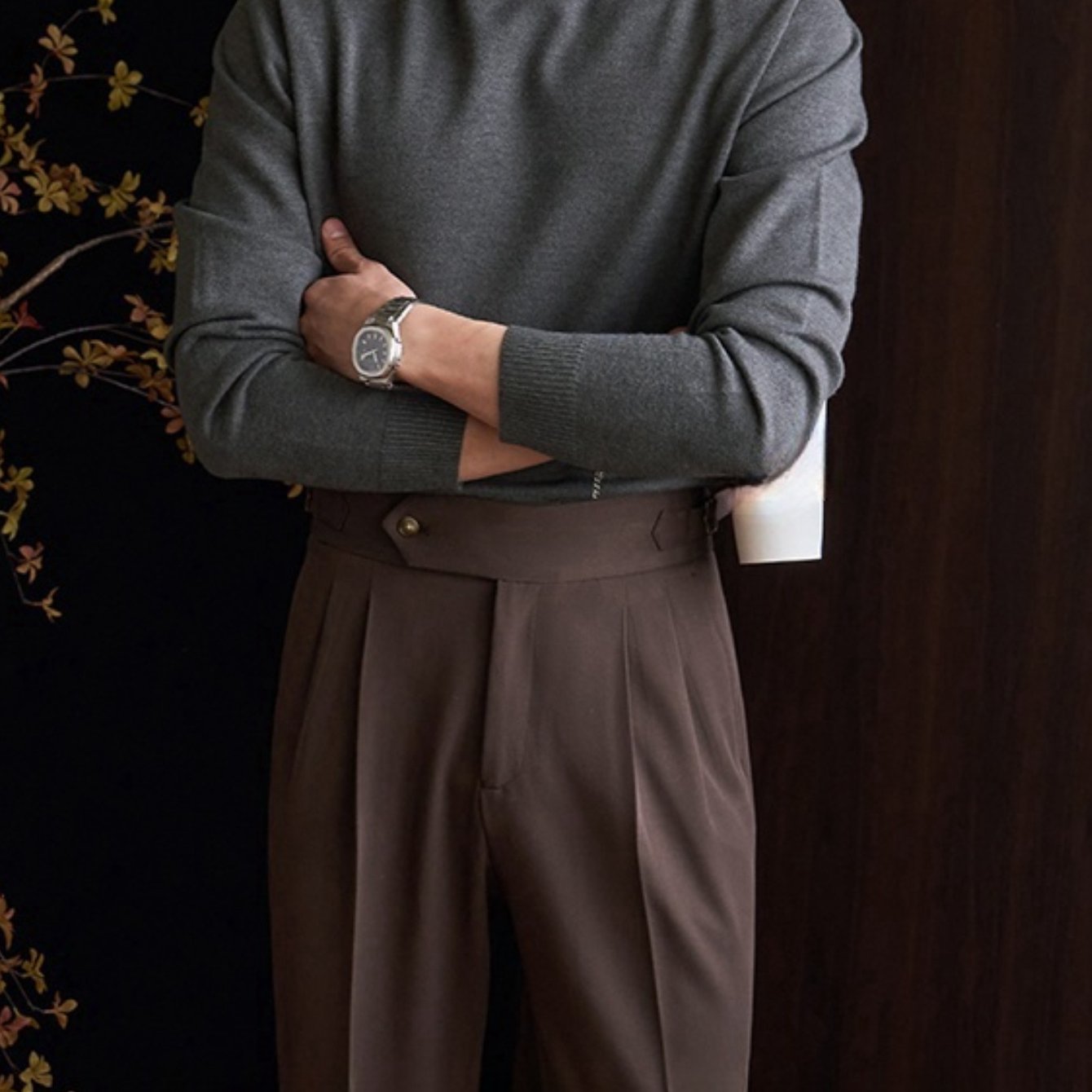 A Men'S Casual Turtleneck Sweater Business Wear.